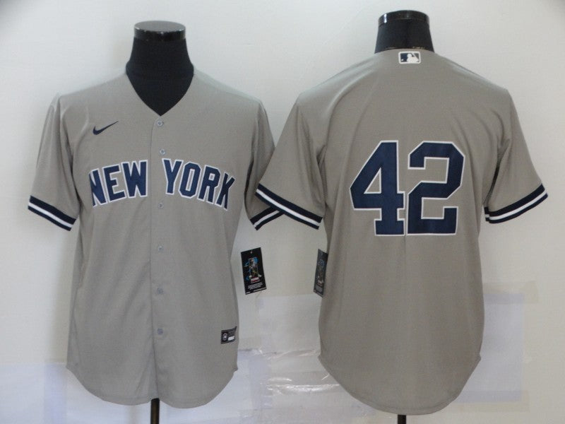 Size S--M---MLB New York Yankees Jersey