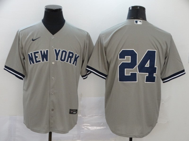 Size S--M---MLB New York Yankees Jersey